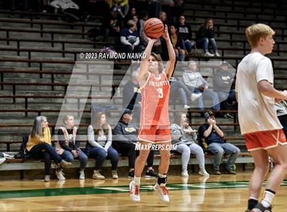 Thumbnail 3 in Hamilton Heights vs. Delta (IHSAA 3A Section 24 Semifinal) photogallery.