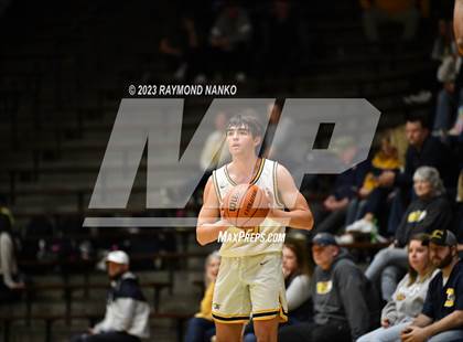 Thumbnail 3 in Hamilton Heights vs. Delta (IHSAA 3A Section 24 Semifinal) photogallery.