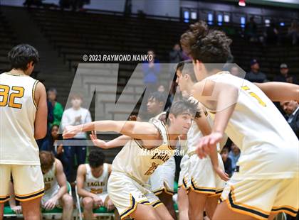Thumbnail 3 in Hamilton Heights vs. Delta (IHSAA 3A Section 24 Semifinal) photogallery.