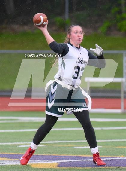Thumbnail 2 in Shenendehowa @ Albany (NYSPHSAA Section 2 Class A Final) photogallery.