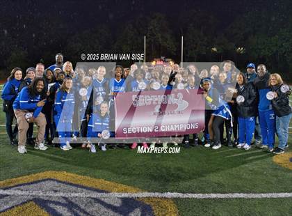 Thumbnail 3 in Shenendehowa @ Albany (NYSPHSAA Section 2 Class A Final) photogallery.