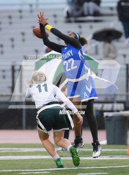 Thumbnail 1 in Shenendehowa @ Albany (NYSPHSAA Section 2 Class A Final) photogallery.
