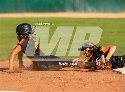 Thumbnail 1 in St. Francis vs. Del Oro (CIF SJS D2 Final) photogallery.