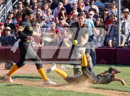 Thumbnail 3 in St. Francis vs. Del Oro (CIF SJS D2 Final) photogallery.