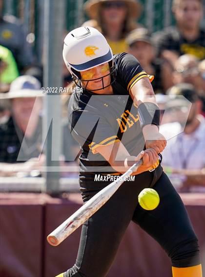 Thumbnail 1 in St. Francis vs. Del Oro (CIF SJS D2 Final) photogallery.