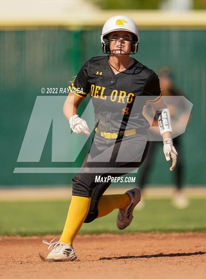 Thumbnail 1 in St. Francis vs. Del Oro (CIF SJS D2 Final) photogallery.
