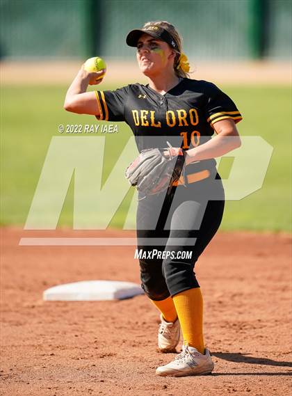 Thumbnail 2 in St. Francis vs. Del Oro (CIF SJS D2 Final) photogallery.