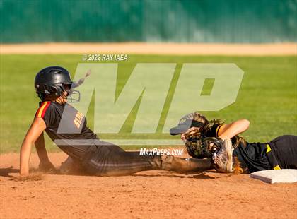 Thumbnail 3 in St. Francis vs. Del Oro (CIF SJS D2 Final) photogallery.
