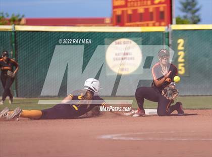 Thumbnail 3 in St. Francis vs. Del Oro (CIF SJS D2 Final) photogallery.