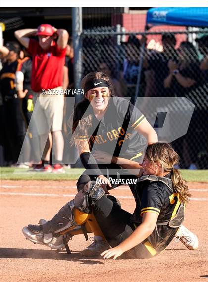 Thumbnail 1 in St. Francis vs. Del Oro (CIF SJS D2 Final) photogallery.