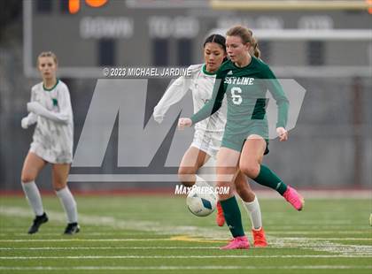 Thumbnail 2 in Skyline vs Woodinville (WIAA 4A Final) photogallery.