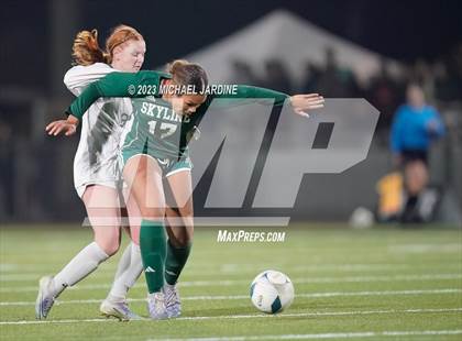 Thumbnail 3 in Skyline vs Woodinville (WIAA 4A Final) photogallery.