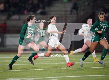 Thumbnail 3 in Skyline vs Woodinville (WIAA 4A Final) photogallery.