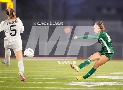 Thumbnail 3 in Skyline vs Woodinville (WIAA 4A Final) photogallery.