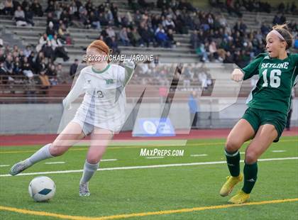 Thumbnail 1 in Skyline vs Woodinville (WIAA 4A Final) photogallery.