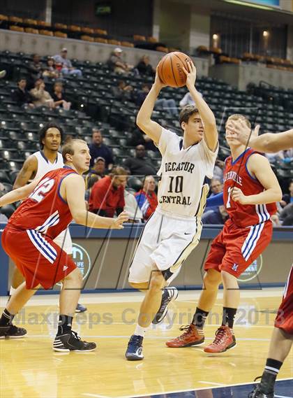 Thumbnail 1 in Martinsville vs. Decatur Central (Bankers Life Fieldhouse Challenge) photogallery.