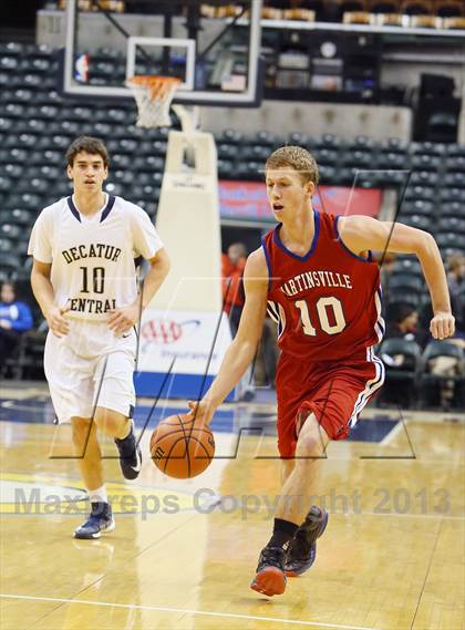Thumbnail 3 in Martinsville vs. Decatur Central (Bankers Life Fieldhouse Challenge) photogallery.