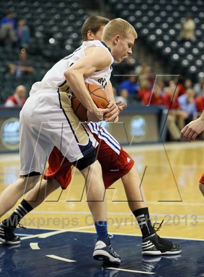 Thumbnail 2 in Martinsville vs. Decatur Central (Bankers Life Fieldhouse Challenge) photogallery.