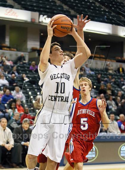 Thumbnail 2 in Martinsville vs. Decatur Central (Bankers Life Fieldhouse Challenge) photogallery.