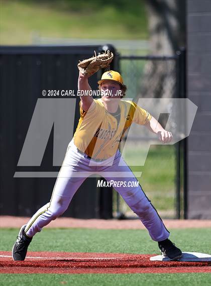 Thumbnail 3 in Metamora vs. Hendersonville photogallery.