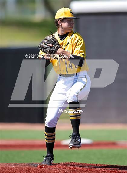 Thumbnail 2 in Metamora vs. Hendersonville photogallery.