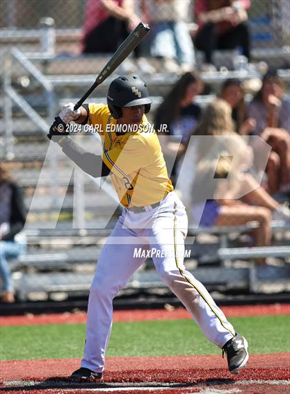 Thumbnail 1 in Metamora vs. Hendersonville photogallery.