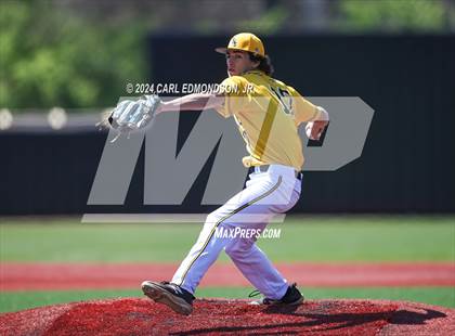 Thumbnail 2 in Metamora vs. Hendersonville photogallery.