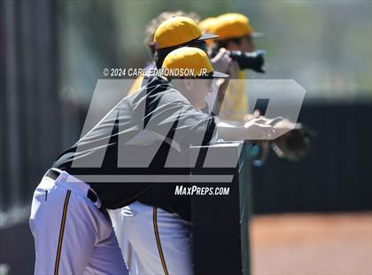 Thumbnail 1 in Metamora vs. Hendersonville photogallery.