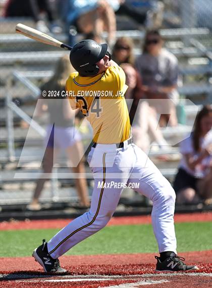 Thumbnail 3 in Metamora vs. Hendersonville photogallery.
