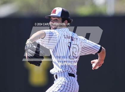 Thumbnail 2 in Metamora vs. Hendersonville photogallery.