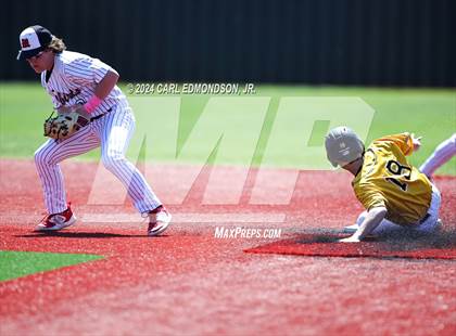 Thumbnail 1 in Metamora vs. Hendersonville photogallery.