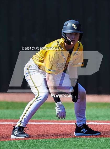 Thumbnail 2 in Metamora vs. Hendersonville photogallery.