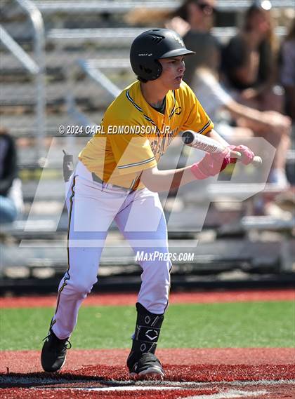 Thumbnail 1 in Metamora vs. Hendersonville photogallery.