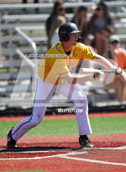 Thumbnail 2 in Metamora vs. Hendersonville photogallery.