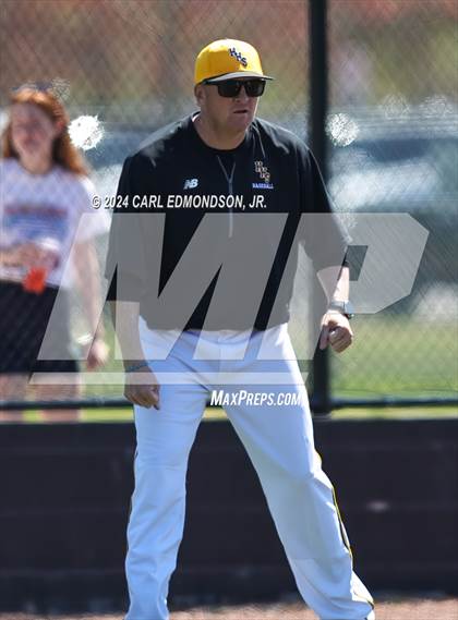 Thumbnail 2 in Metamora vs. Hendersonville photogallery.