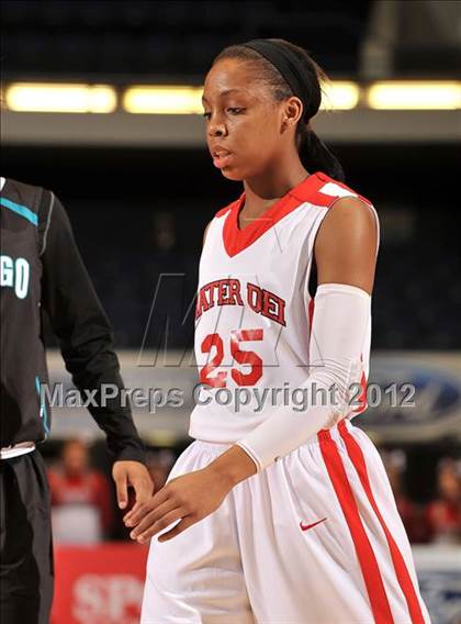 Thumbnail 1 in Santiago vs. Mater Dei (CIF SS D1AA Semifinal) photogallery.