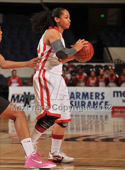 Thumbnail 3 in Santiago vs. Mater Dei (CIF SS D1AA Semifinal) photogallery.