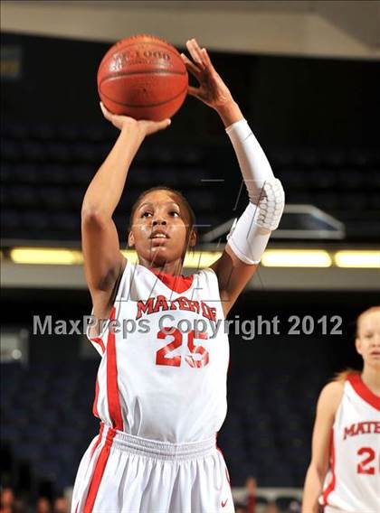 Thumbnail 2 in Santiago vs. Mater Dei (CIF SS D1AA Semifinal) photogallery.