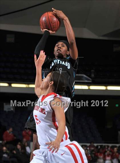 Thumbnail 3 in Santiago vs. Mater Dei (CIF SS D1AA Semifinal) photogallery.