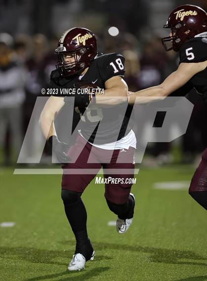 Thumbnail 2 in Vista Ridge @ Dripping Springs (UIL 6A Football Bi-District Playoff) photogallery.