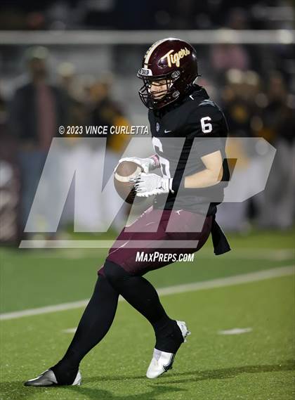 Thumbnail 3 in Vista Ridge @ Dripping Springs (UIL 6A Football Bi-District Playoff) photogallery.