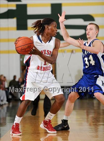 Thumbnail 2 in Karns vs. West (Knoxville Catholic Pilot Tournament) photogallery.