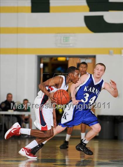 Thumbnail 3 in Karns vs. West (Knoxville Catholic Pilot Tournament) photogallery.