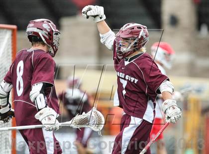 Thumbnail 2 in Jamesville-DeWitt vs. Garden City (NYSPHSAA Class B Final) photogallery.