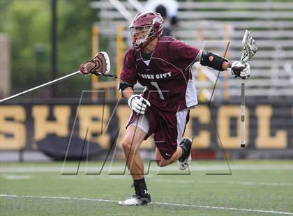 Thumbnail 3 in Jamesville-DeWitt vs. Garden City (NYSPHSAA Class B Final) photogallery.