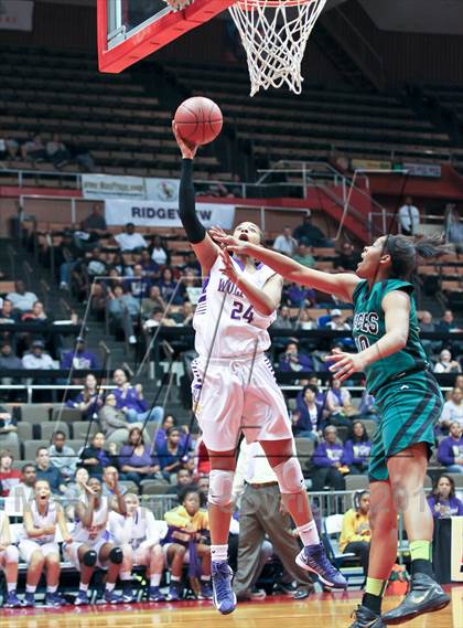 Thumbnail 2 in Garces vs Ridgeway (CIF CS D2 Final) photogallery.