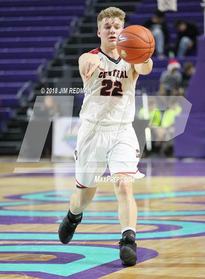 Thumbnail 2 in Brunswick vs La Crosse Central (City of Palms Classic) photogallery.