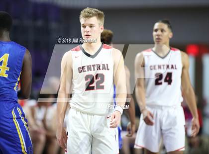 Thumbnail 2 in Brunswick vs La Crosse Central (City of Palms Classic) photogallery.