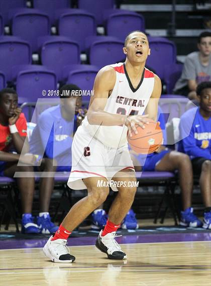 Thumbnail 1 in Brunswick vs La Crosse Central (City of Palms Classic) photogallery.