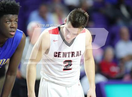 Thumbnail 1 in Brunswick vs La Crosse Central (City of Palms Classic) photogallery.